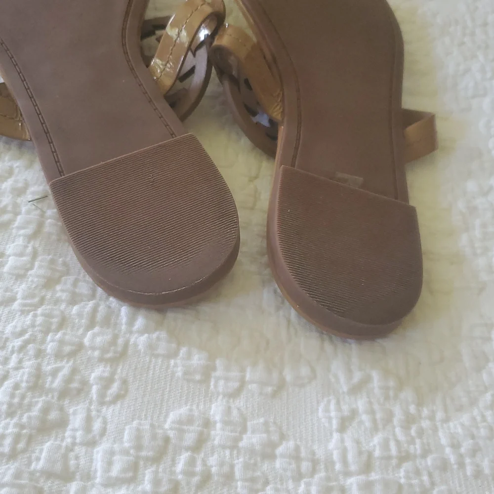 TORY BURCH MILLER SANDAL /SIZE:9 /COLOR:TAN